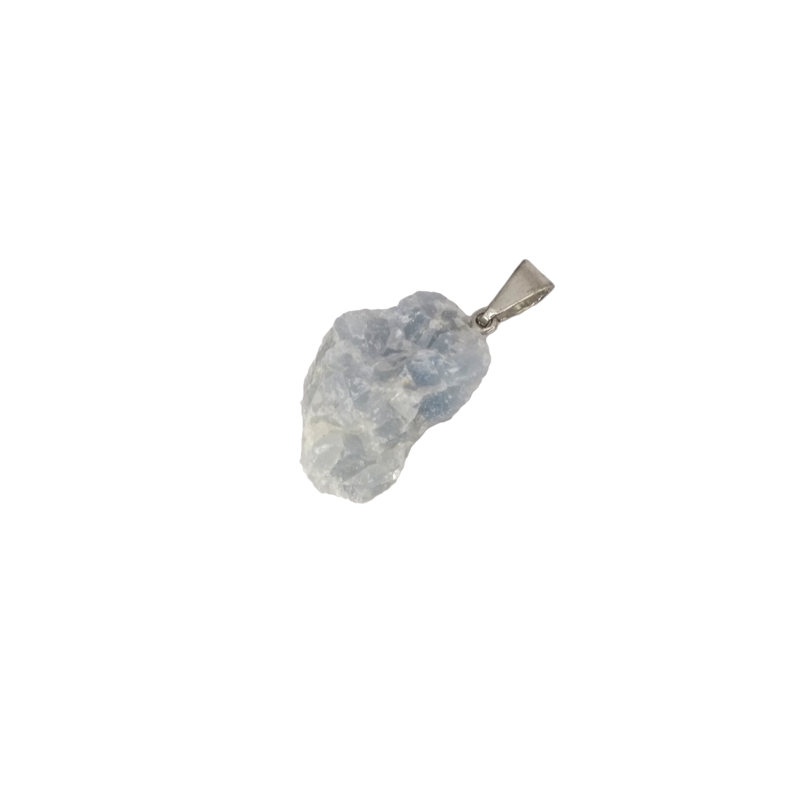 Un pendentif pierre brute en calcite bleue du Mexique.