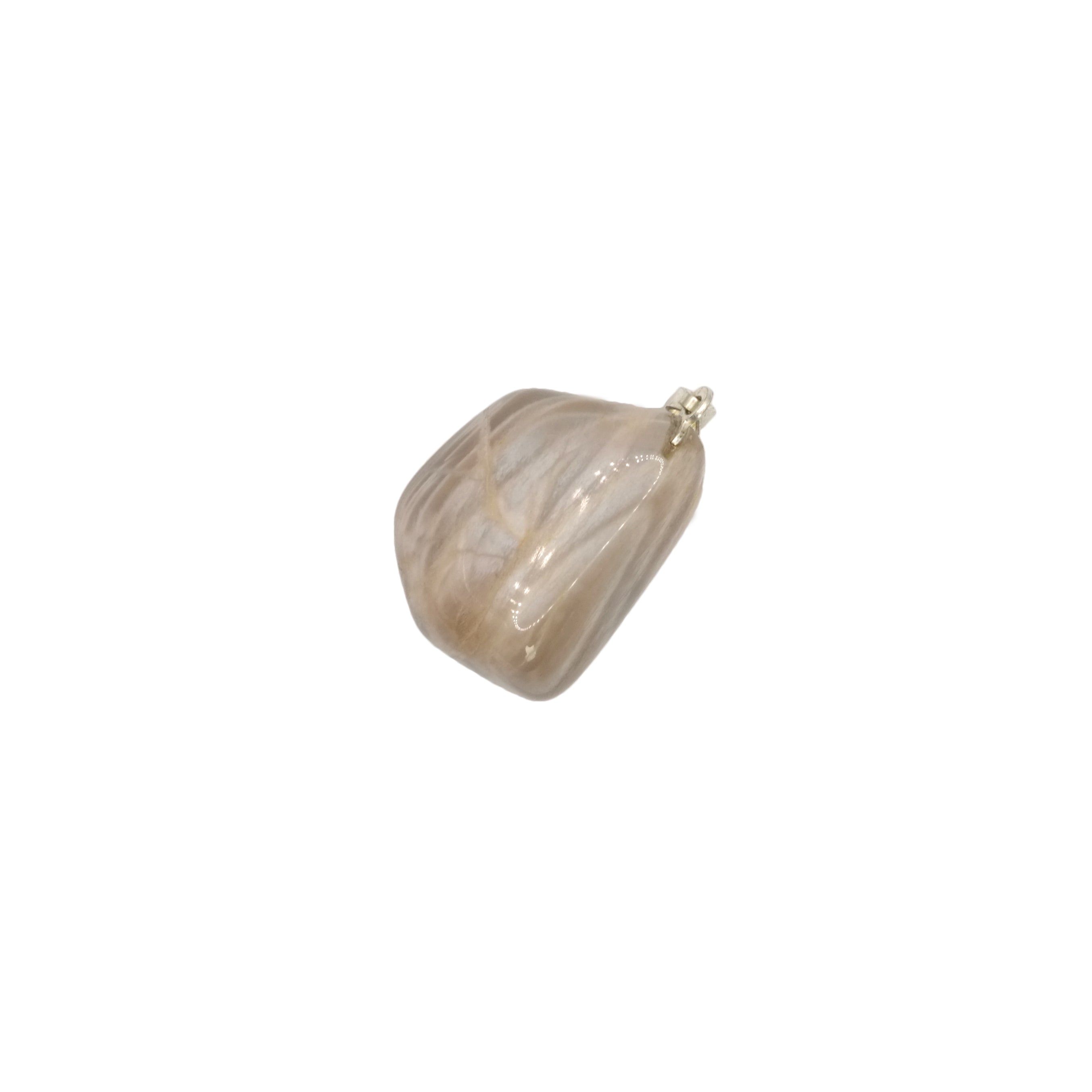 Pendentif pierre roulée en pierre de lune d'Inde, de couleur gris clair irisé avec des lignes filaments beige, et de forme rond / carré.