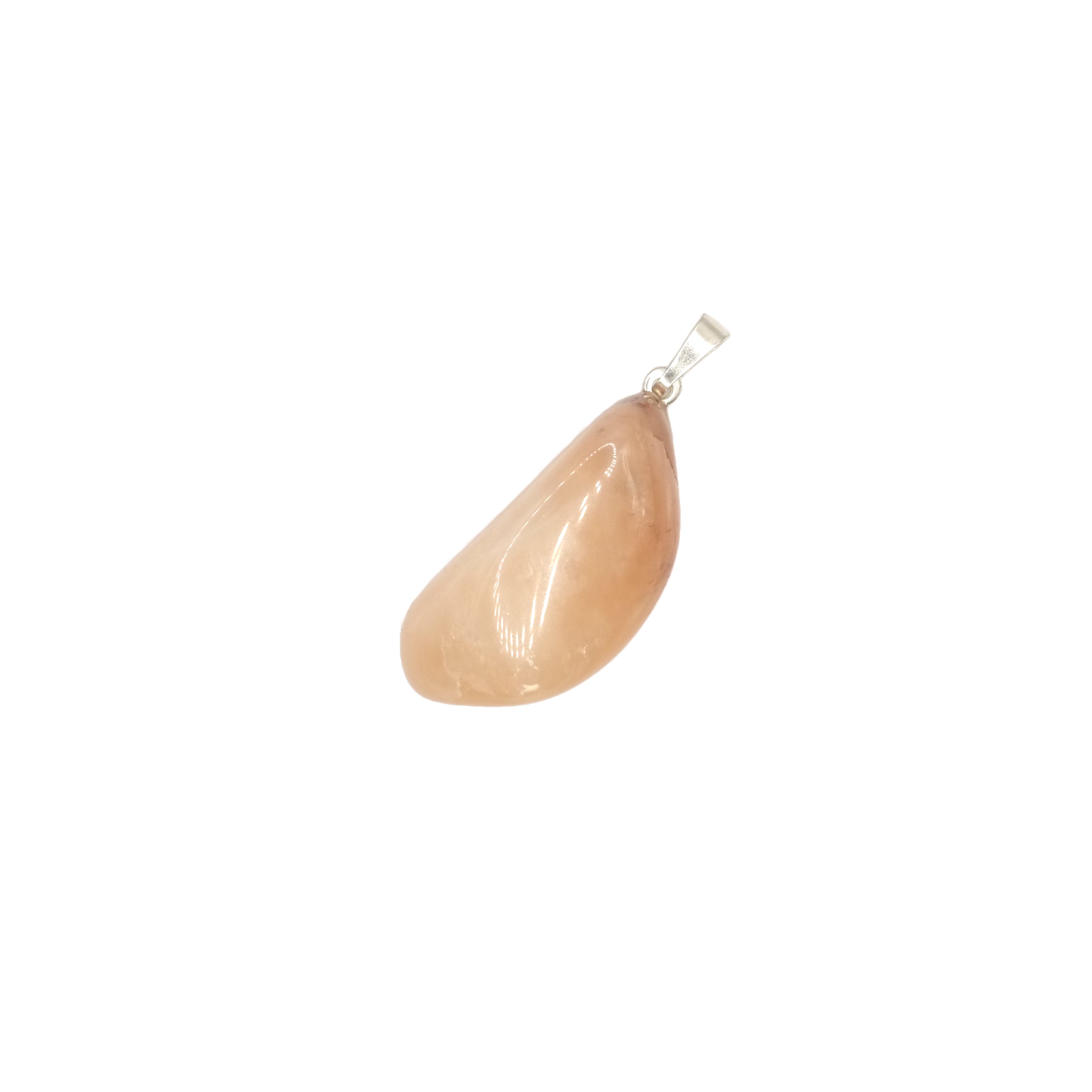 Pendentif pierre roulée en pierre de lune d'Inde, de couleur saumon / orangé / beige et de forme allongé demi-lune.