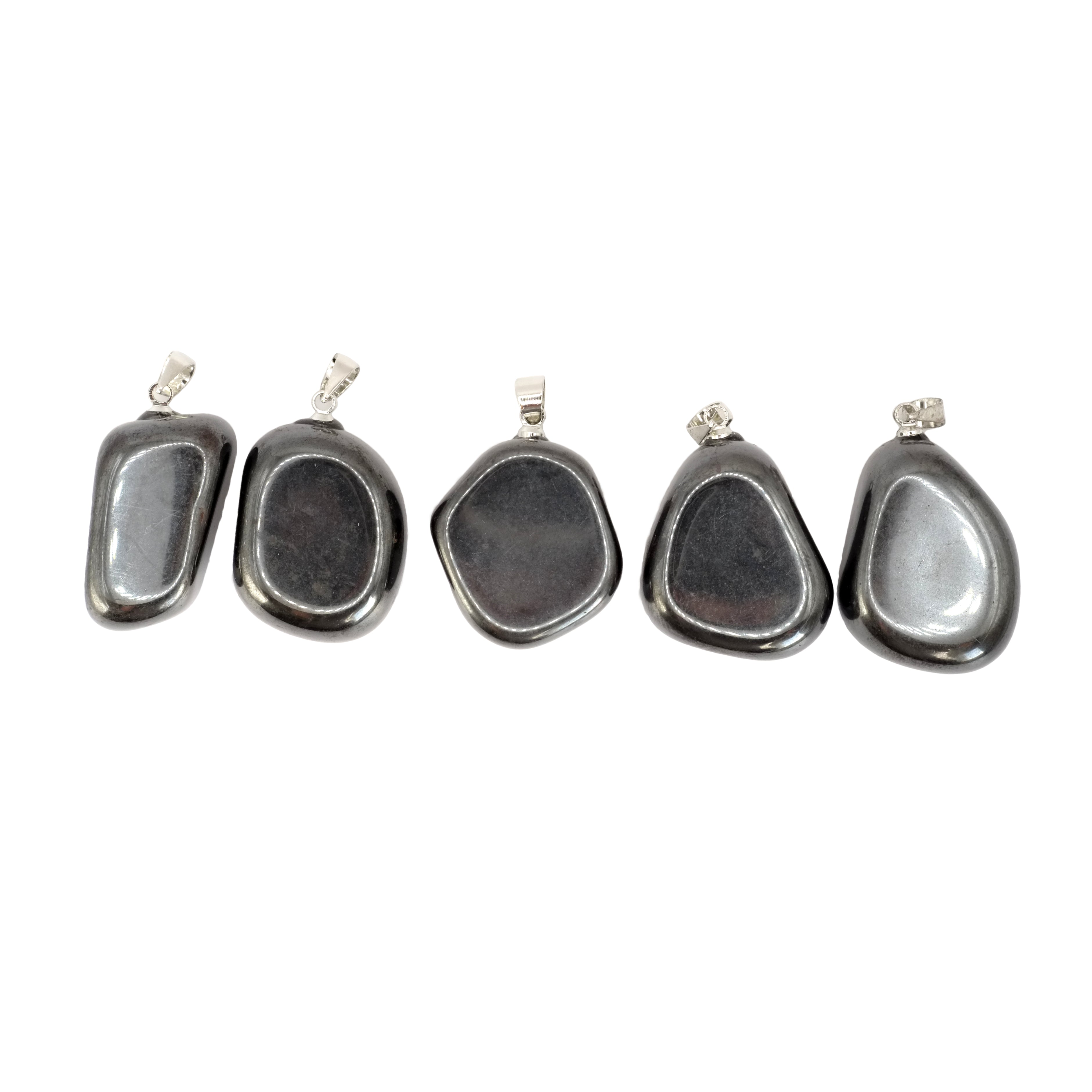 Pendentif pierre roulée en hématite de Chine.