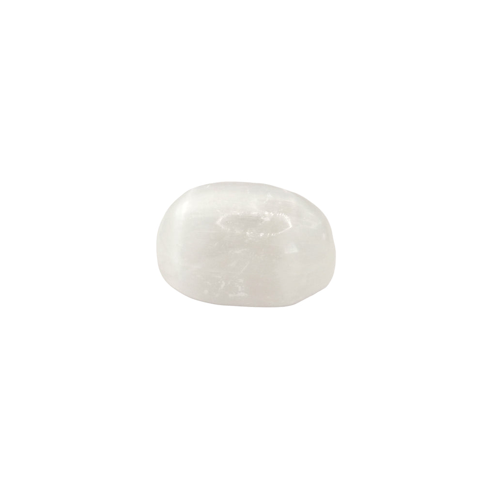 Pierre roulée en sélénite du Maroc de qualité AA, de couleur blanche translucide et de forme ronde.