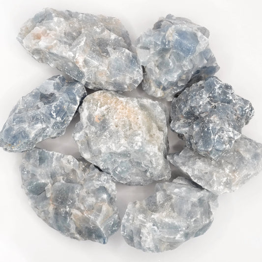 Pierres brutes en calcite bleue du Mexique de qualité A